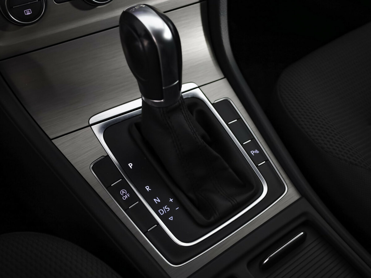 Volkswagen Golf VII, 2015 Фото №18