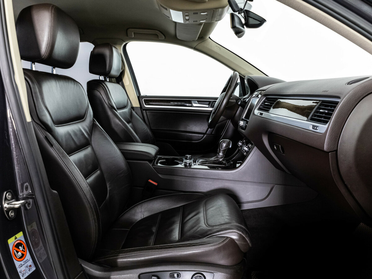 Volkswagen Touareg II, 2012 Фото №15