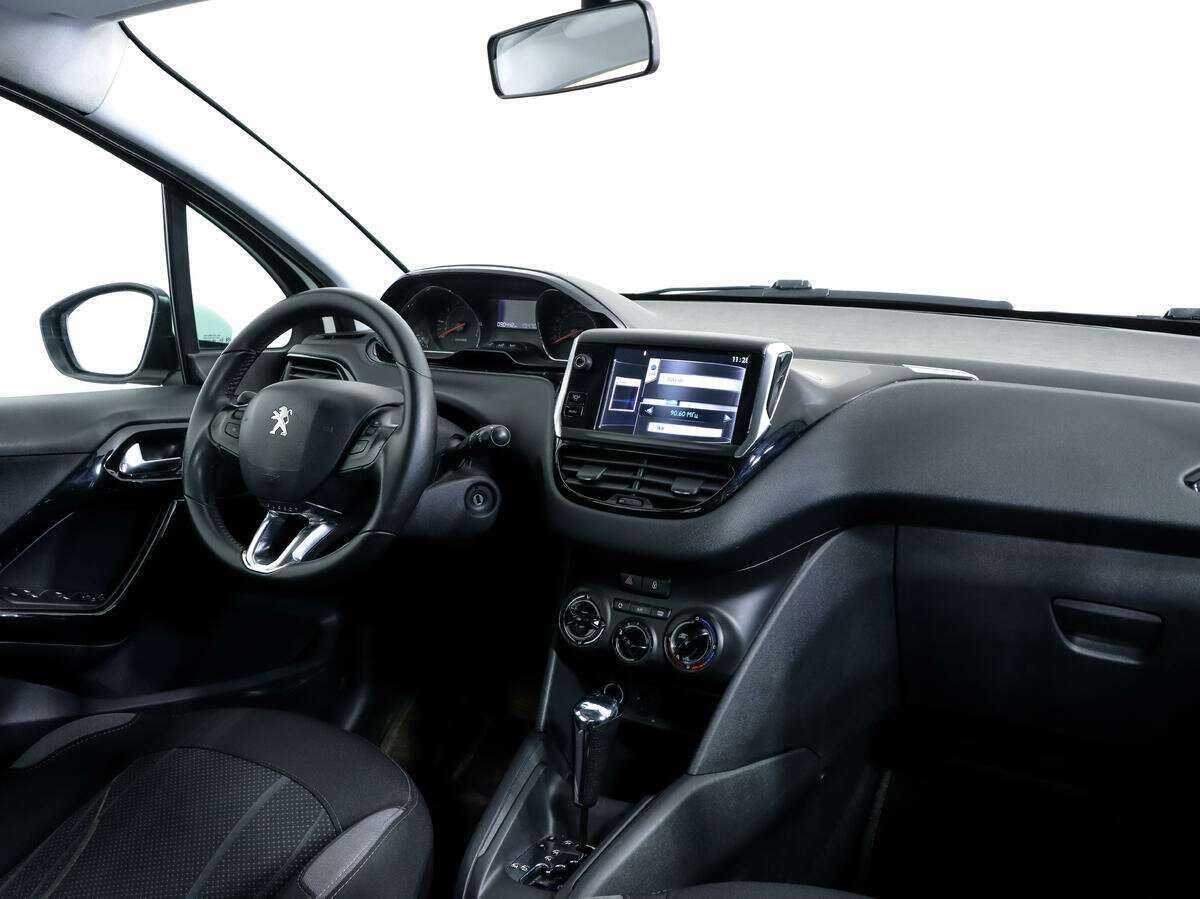 Peugeot 208, 2013 Фото №9