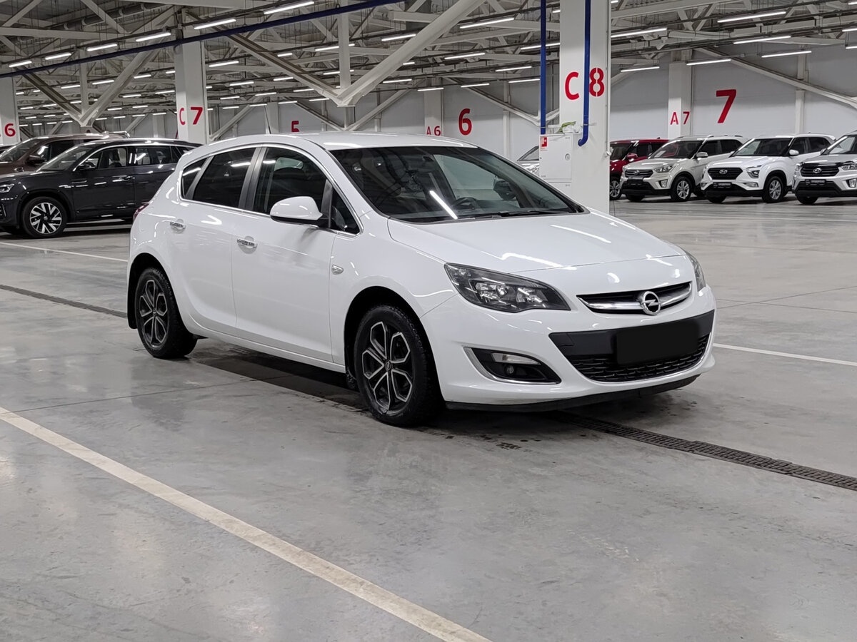 Opel Astra J Рестайлинг, 2013 Фото №3