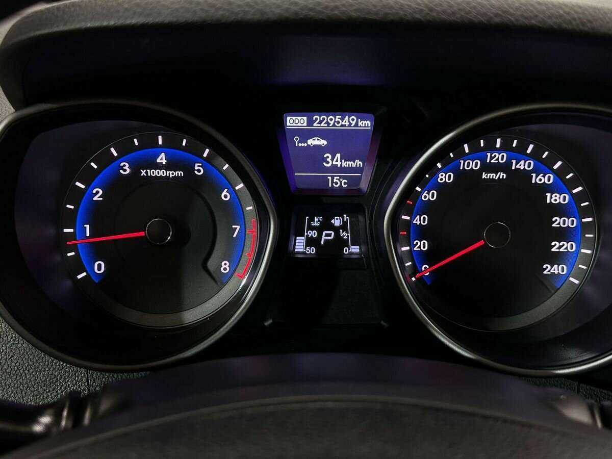 Hyundai i30, 2012 Фото №12