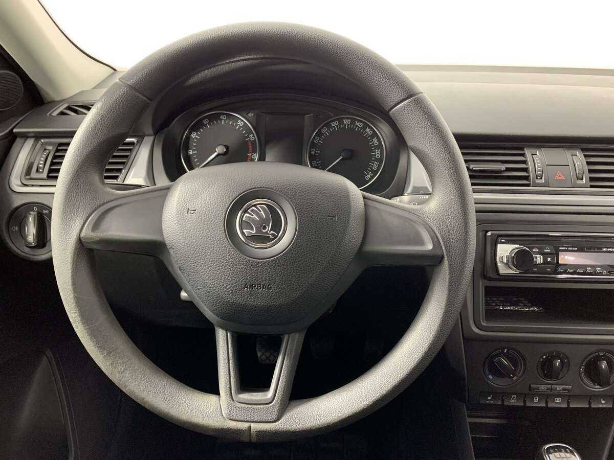 Skoda Rapid, 2017 Фото №23