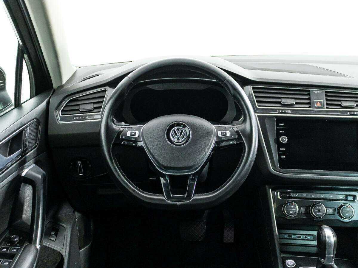 Volkswagen Tiguan, 2018 Фото №20