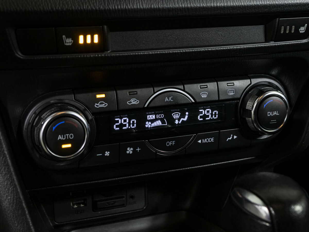 Mazda 3 III (BM), 2015 Фото №11