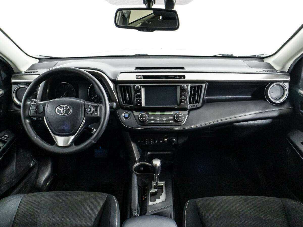 Toyota RAV4, 2018 Фото №13