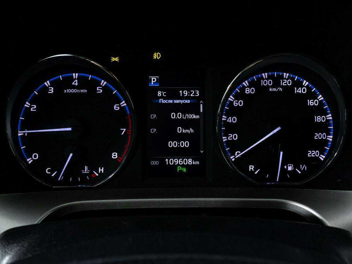 Toyota RAV4, 2018 Фото №12