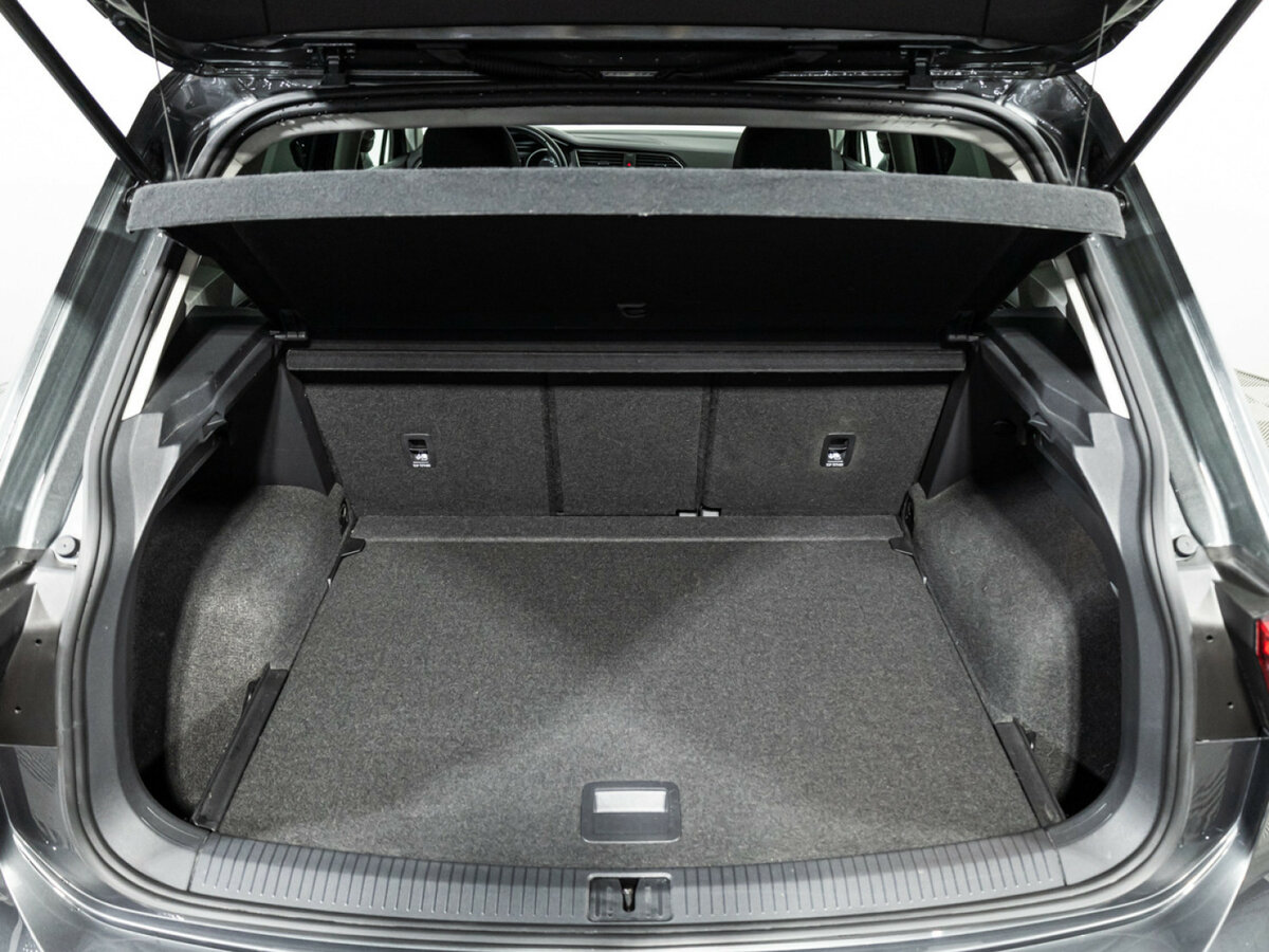 Volkswagen Tiguan II Рестайлинг, 2021 Фото №16