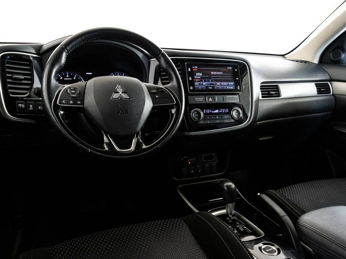 Mitsubishi Outlander, 2018 Фото №9