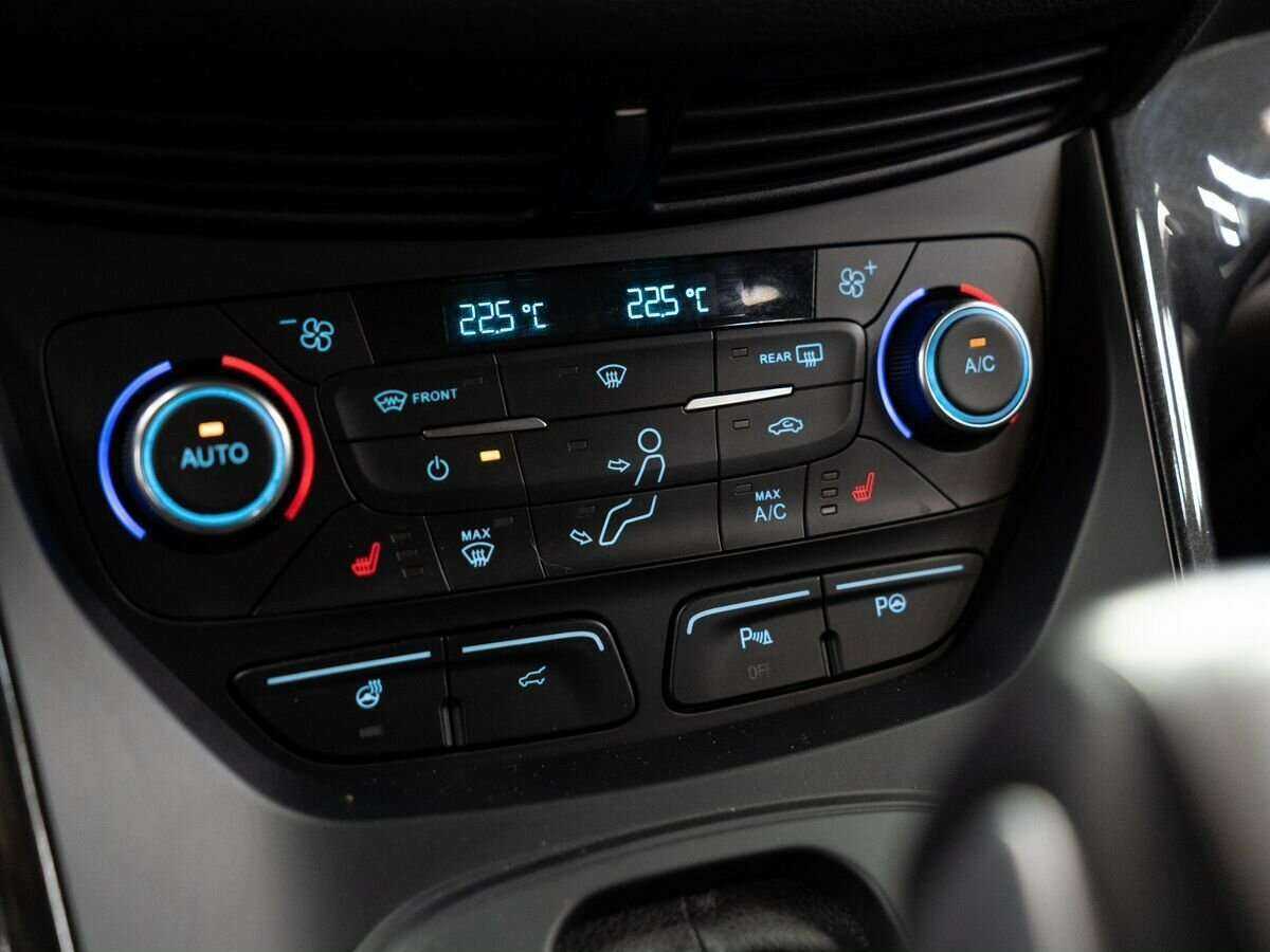 Ford Kuga, 2017 Фото №12