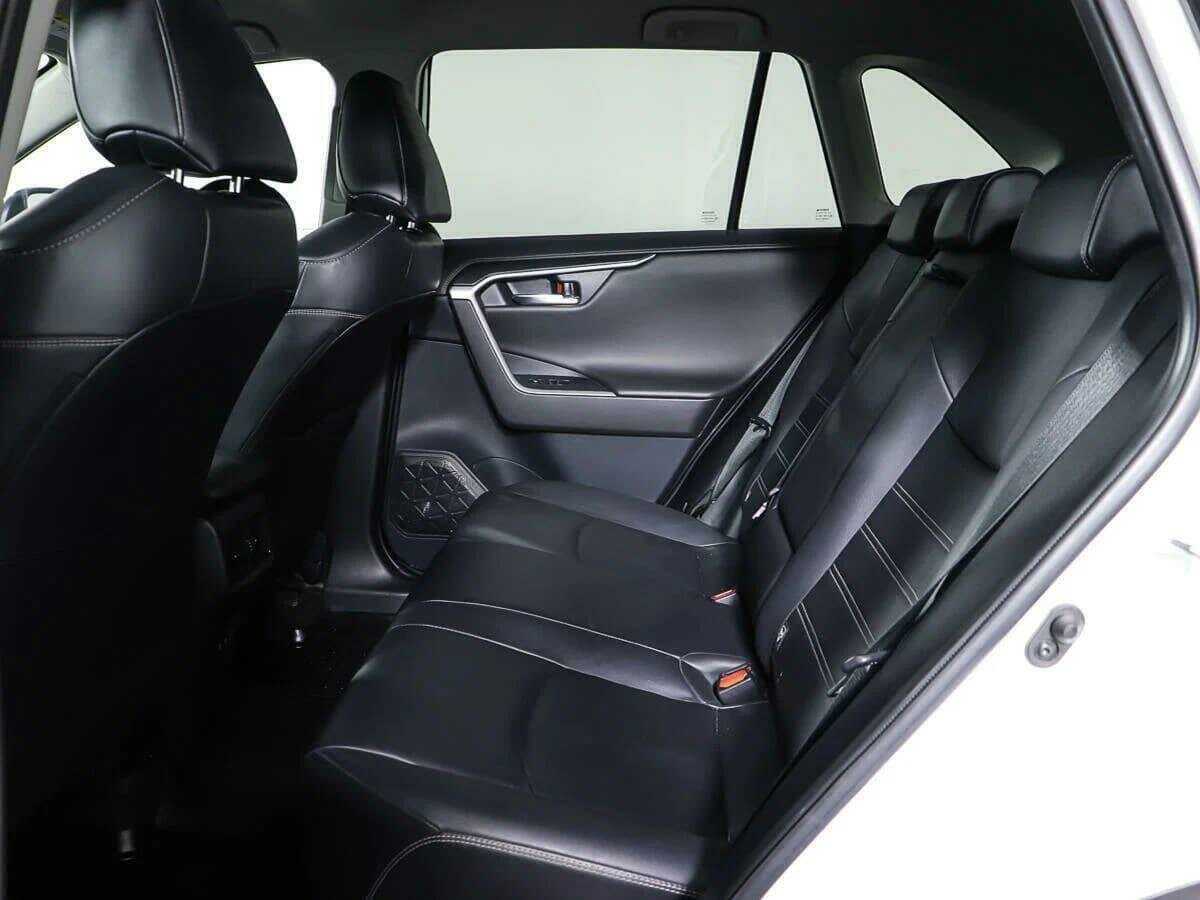 Toyota RAV4, 2021 Фото №14