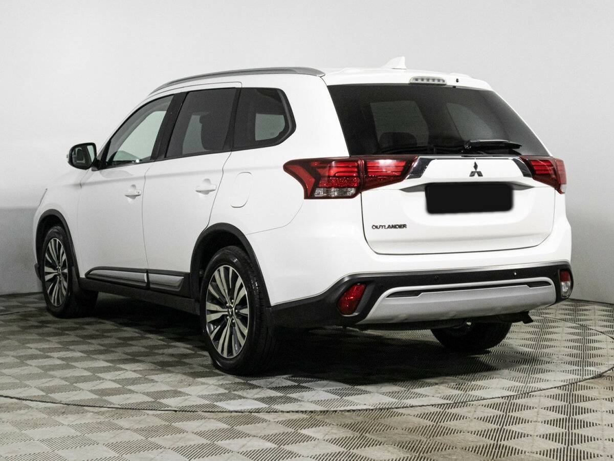 Mitsubishi Outlander, 2020 Фото №7