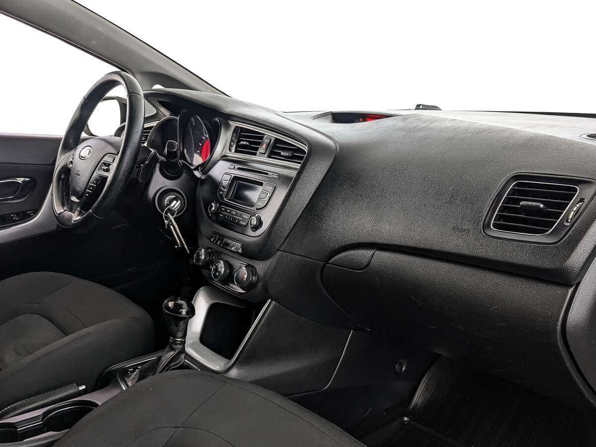 Kia Ceed, 2017 Фото №9