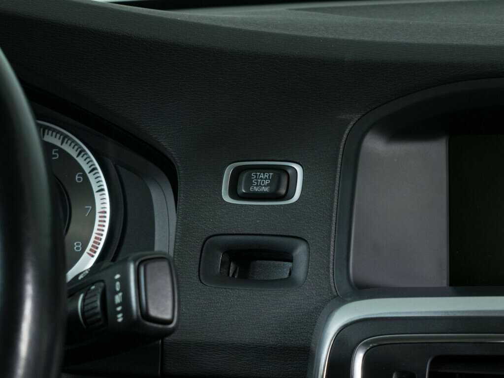Volvo S60, 2012 Фото №12