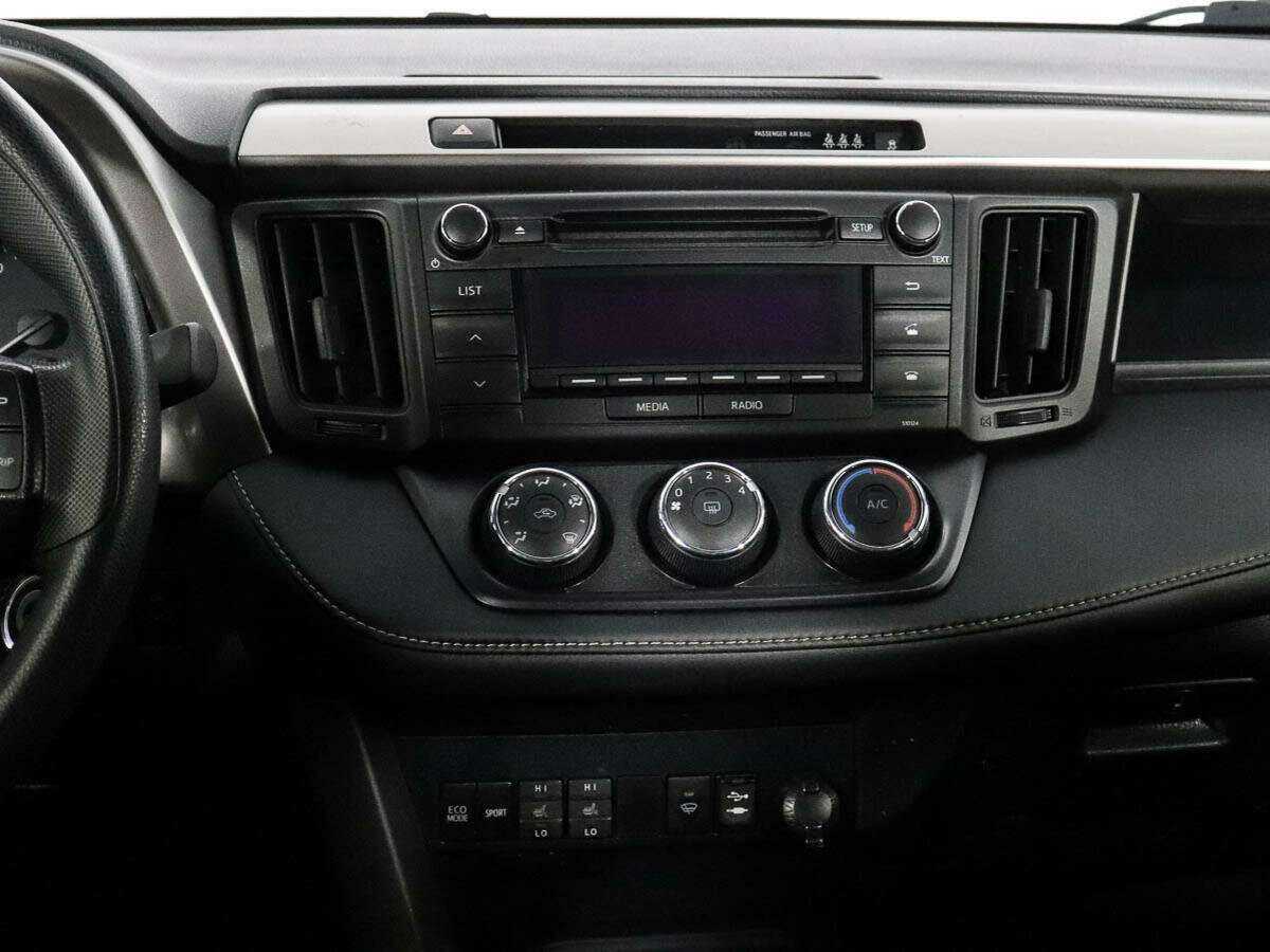 Toyota RAV4, 2016 Фото №11