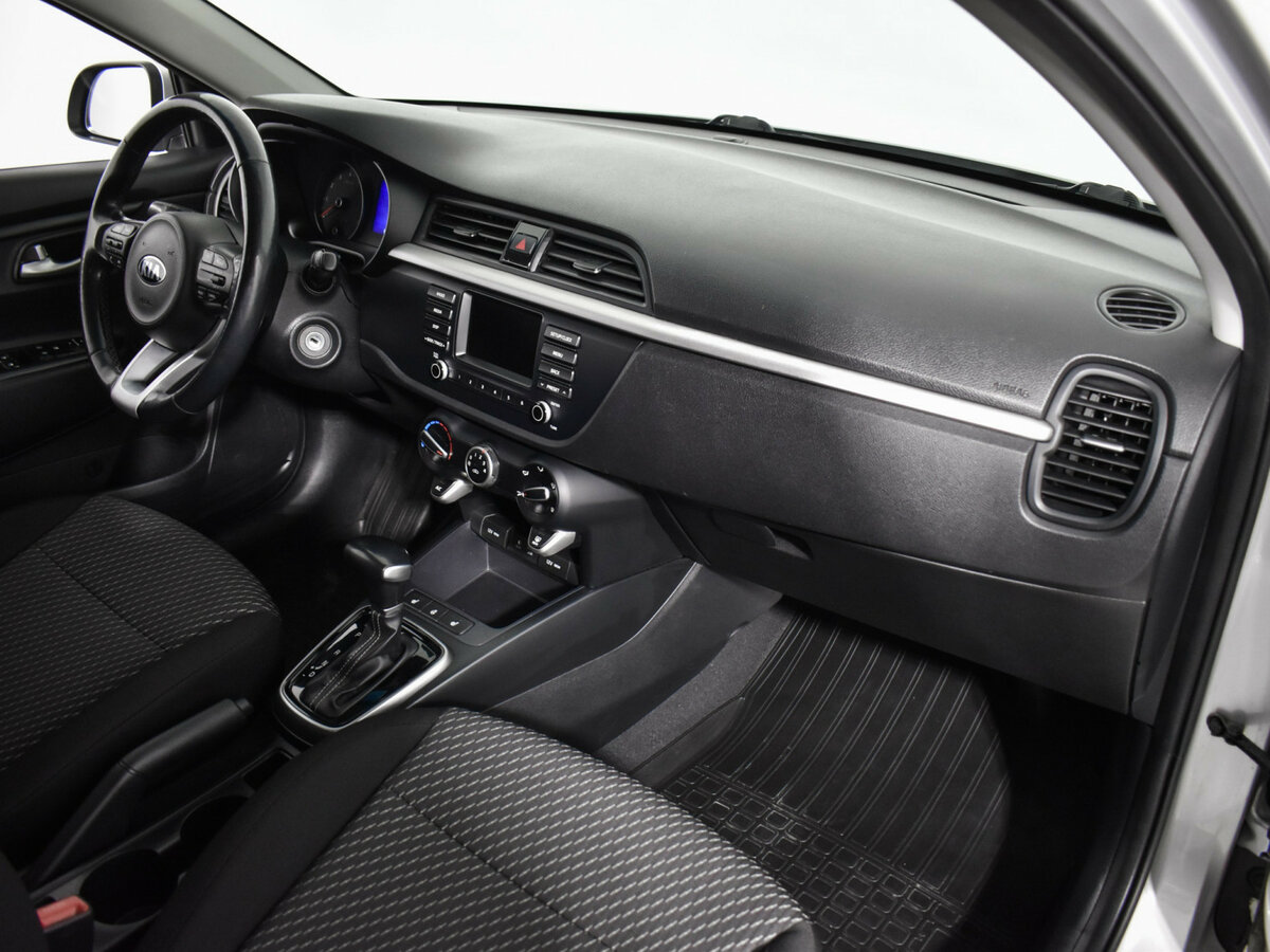 Kia Rio X-Line IV, 2018 Фото №12