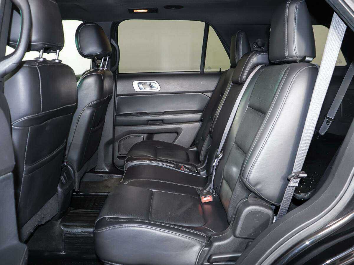 Ford Explorer, 2015 Фото №10