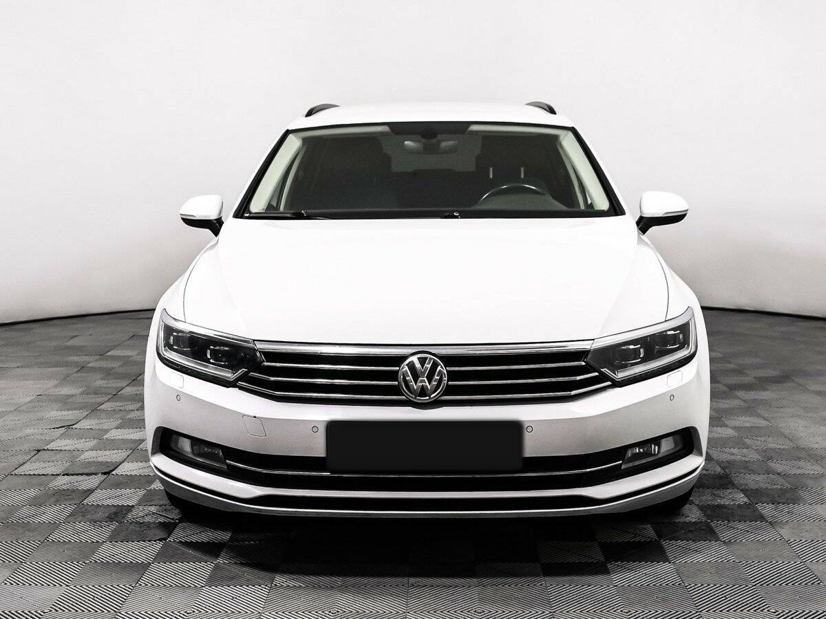 Volkswagen Passat, 2018 Фото №2
