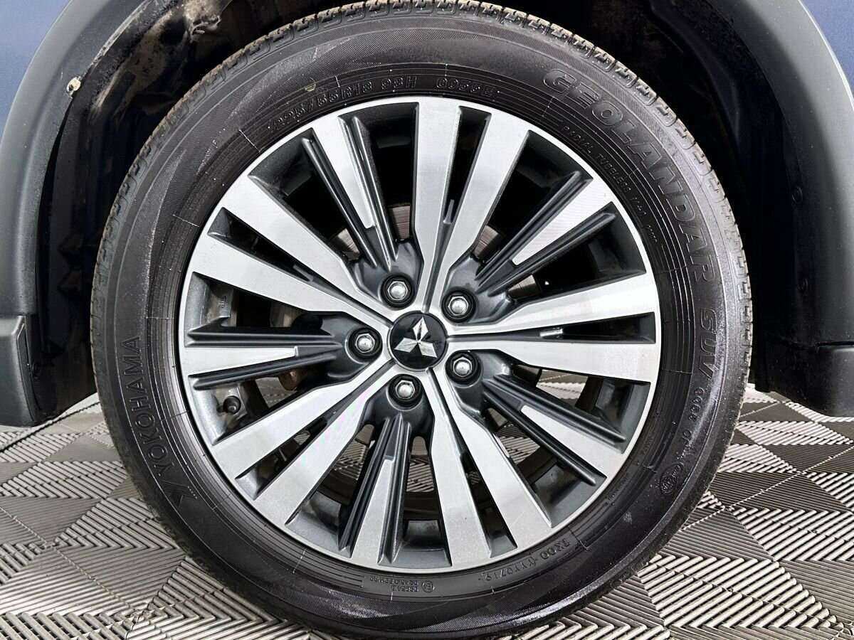 Mitsubishi Outlander, 2019 Фото №8