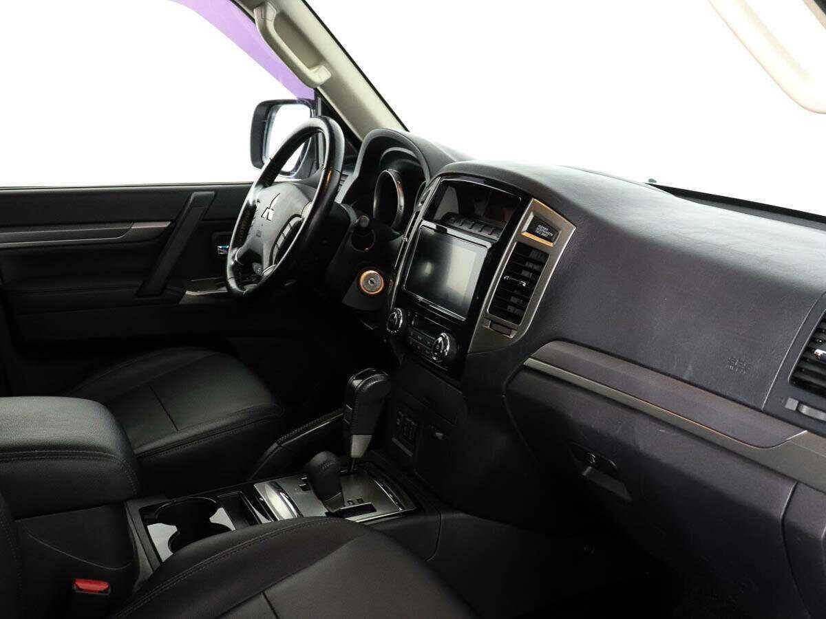 Mitsubishi Pajero, 2015 Фото №4