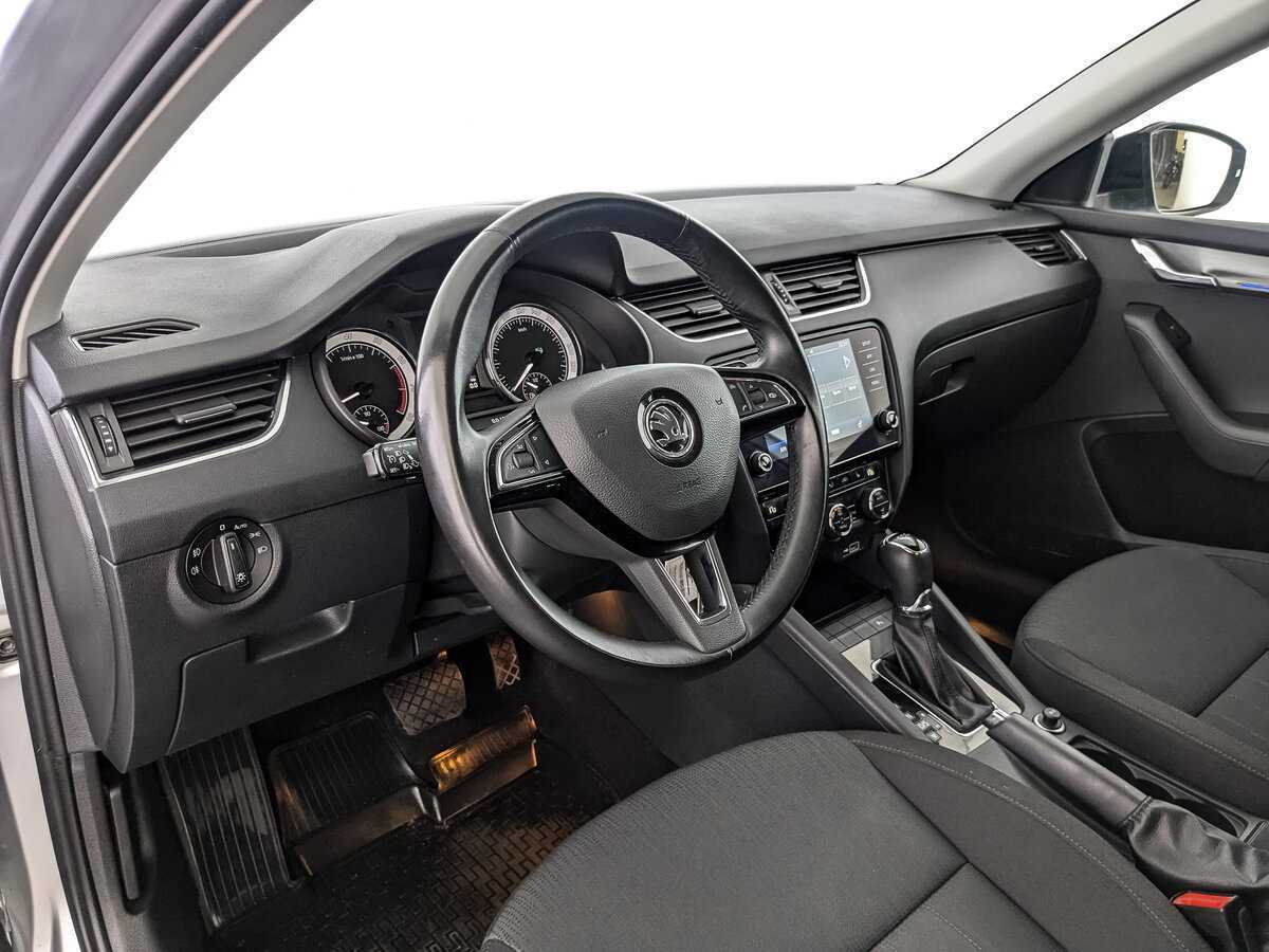 Skoda Octavia, 2018 Фото №10