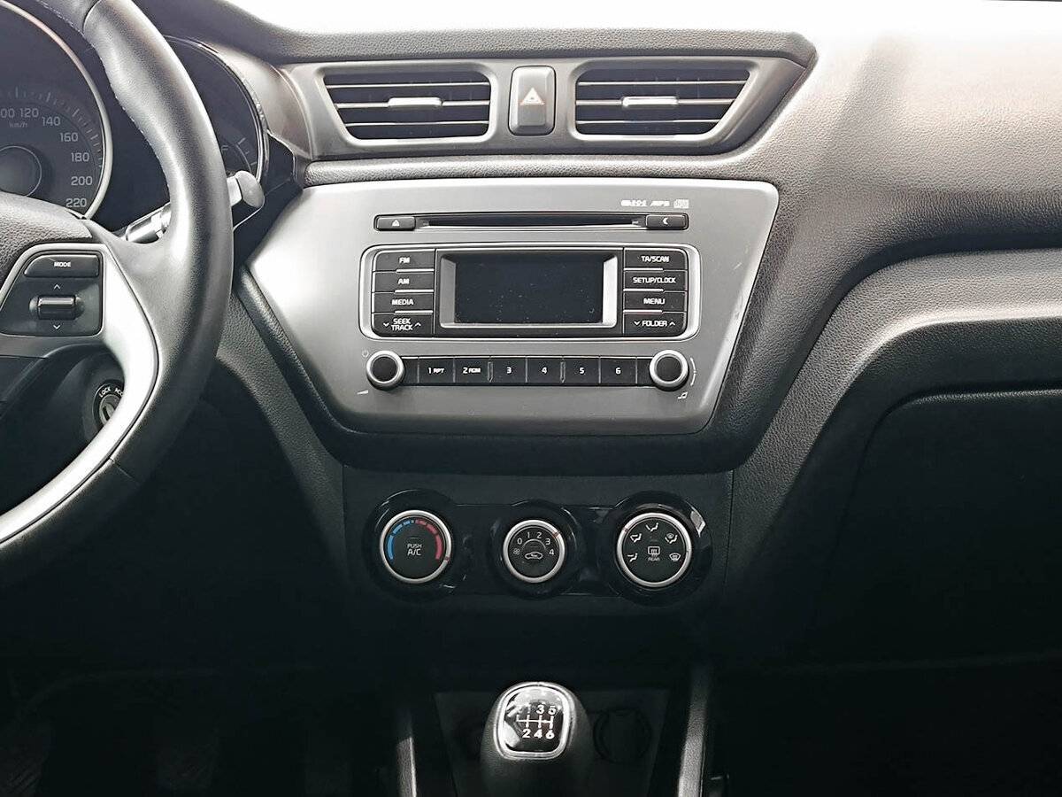 Kia Rio, 2016 Фото №15