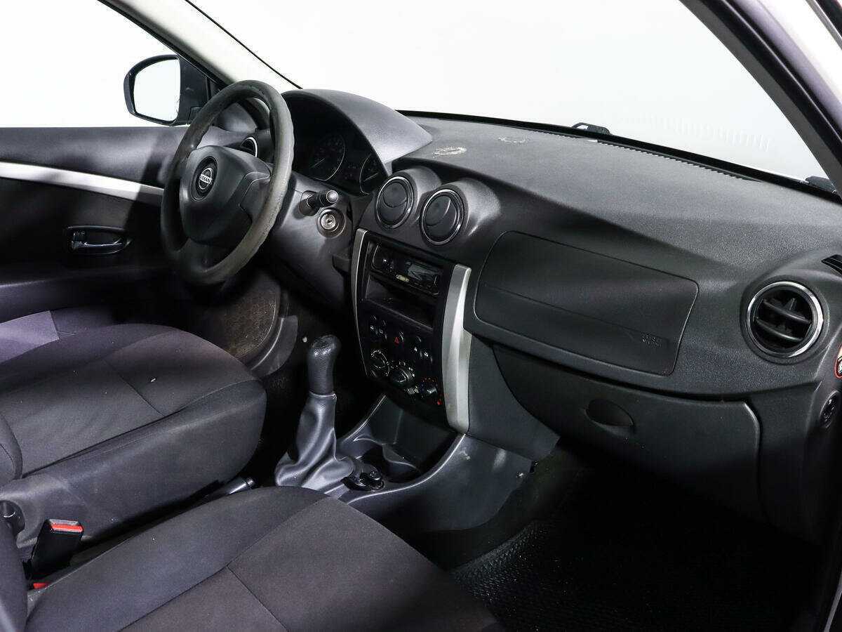Nissan Almera, 2018 Фото №8