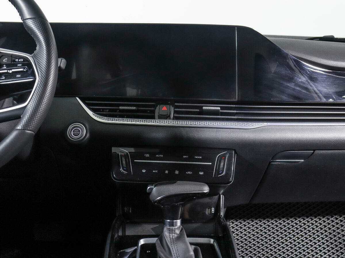 FAW Bestune B70, 2023 Фото №12