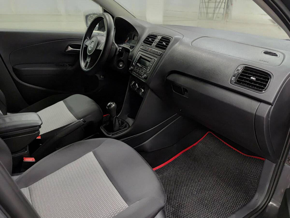 Volkswagen Polo V, 2014 Фото №11