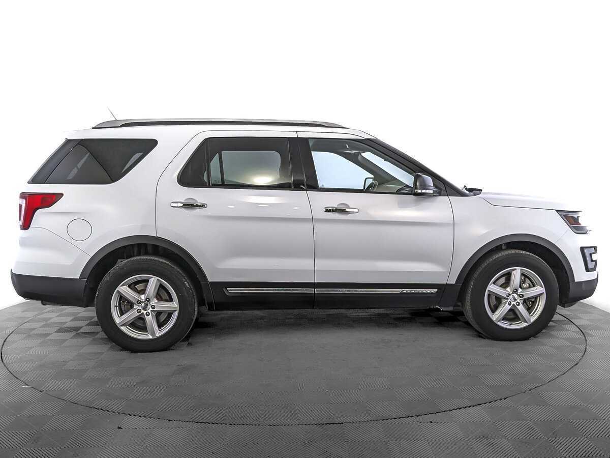 Ford Explorer, 2017 Фото №4