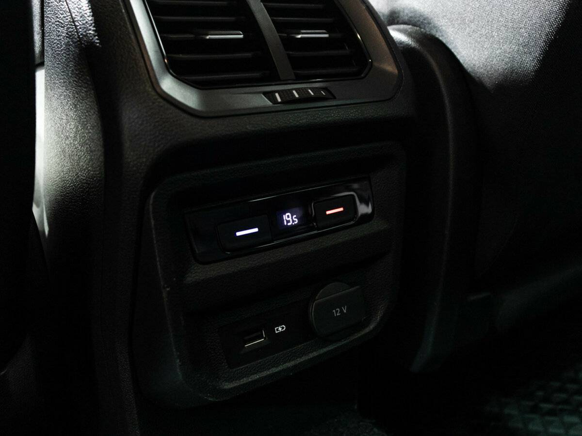 Volkswagen Tiguan II, 2019 Фото №18