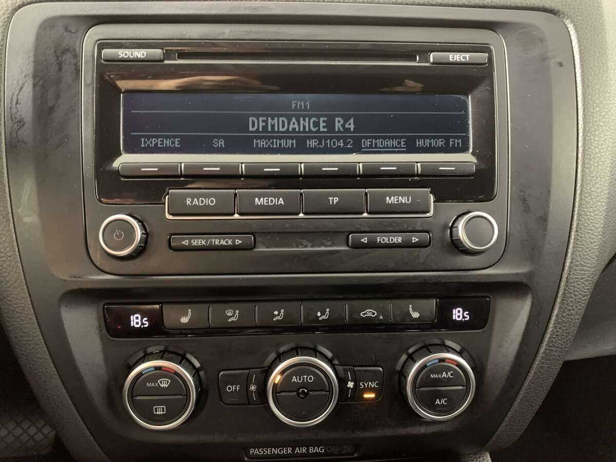 Volkswagen Jetta, 2013 Фото №13