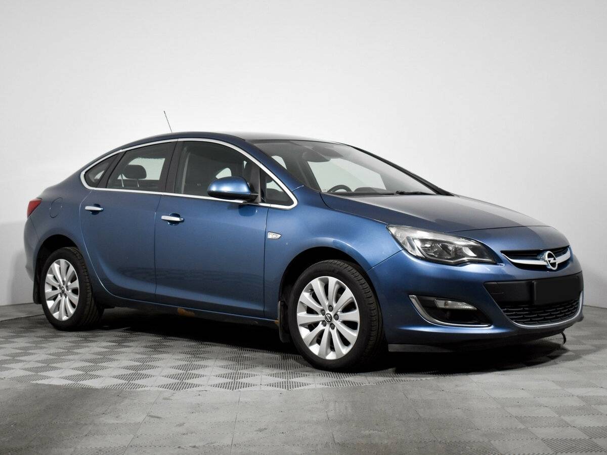 Opel Astra J Рестайлинг, 2013 Фото №3