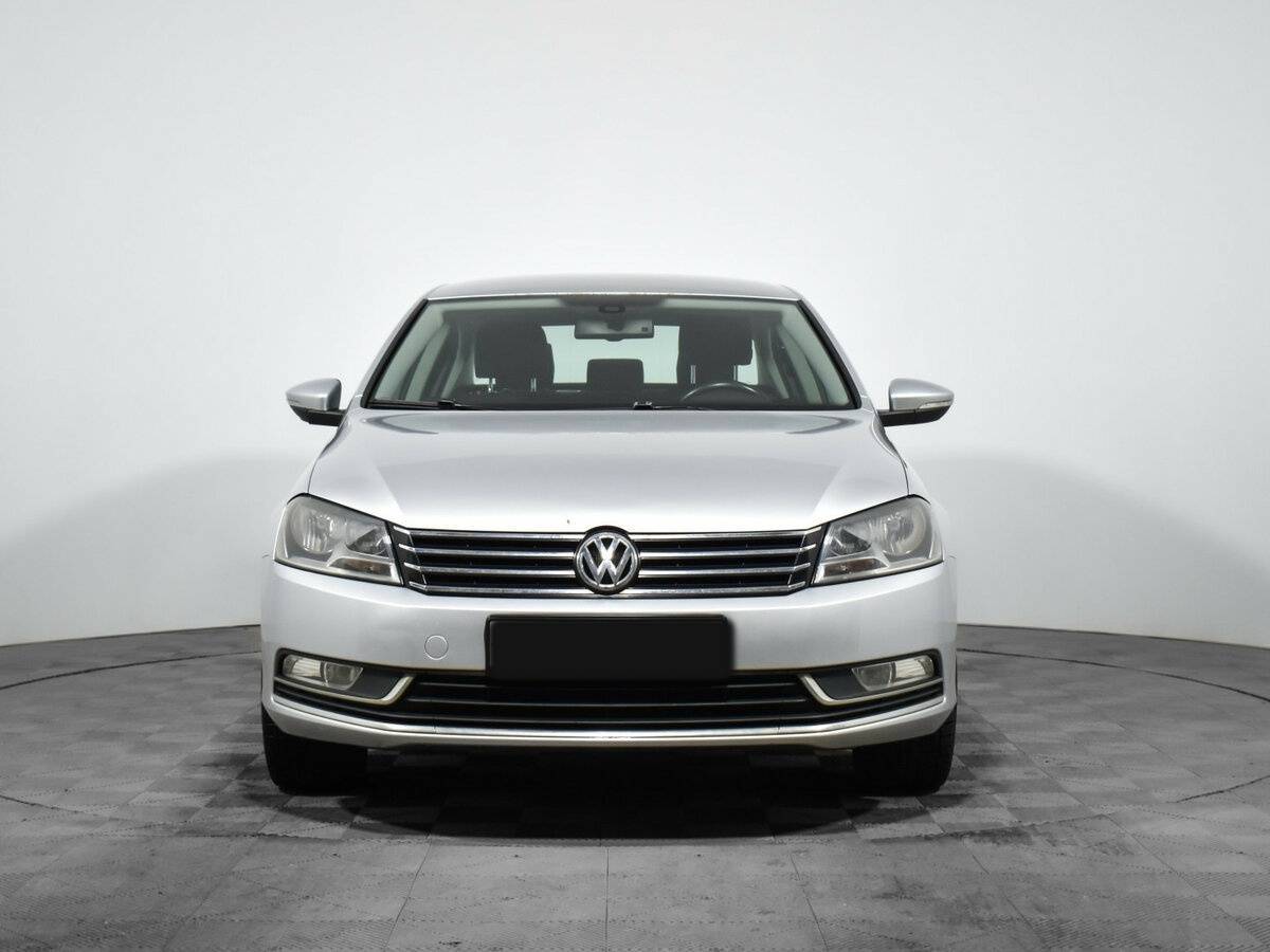 Volkswagen Passat, 2012 Фото №2