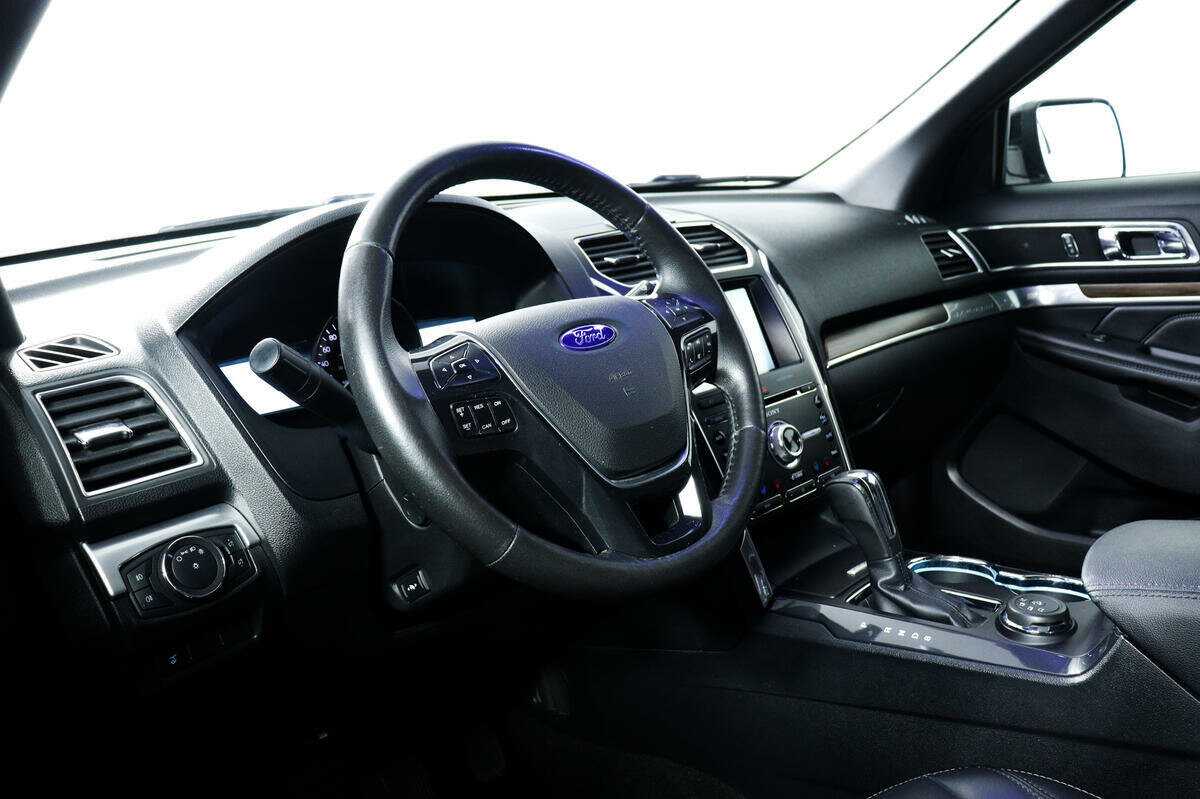 Ford Explorer, 2015 Фото №14