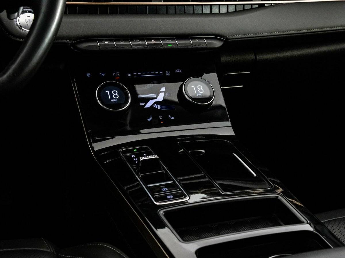 Exeed LX, 2022 Фото №14