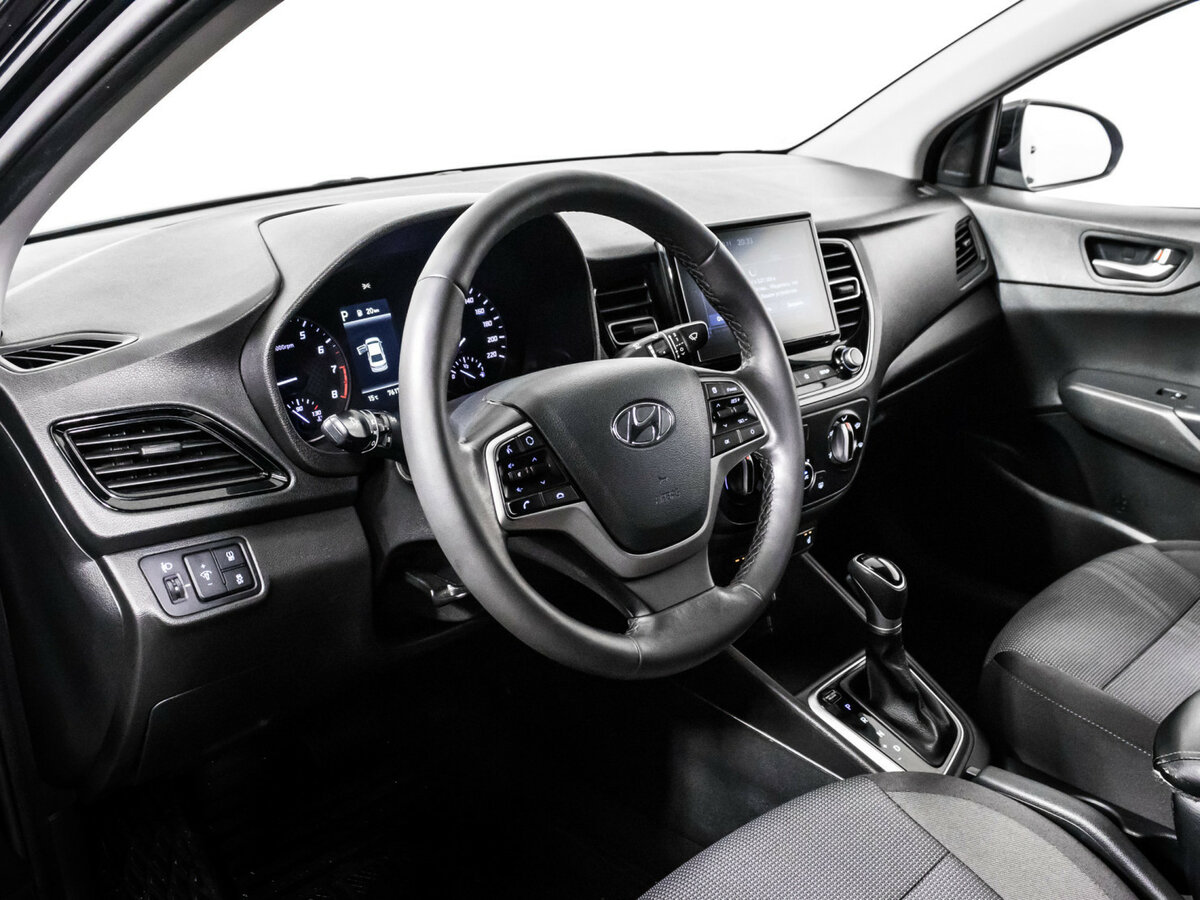 Hyundai Solaris II Рестайлинг, 2021 Фото №10