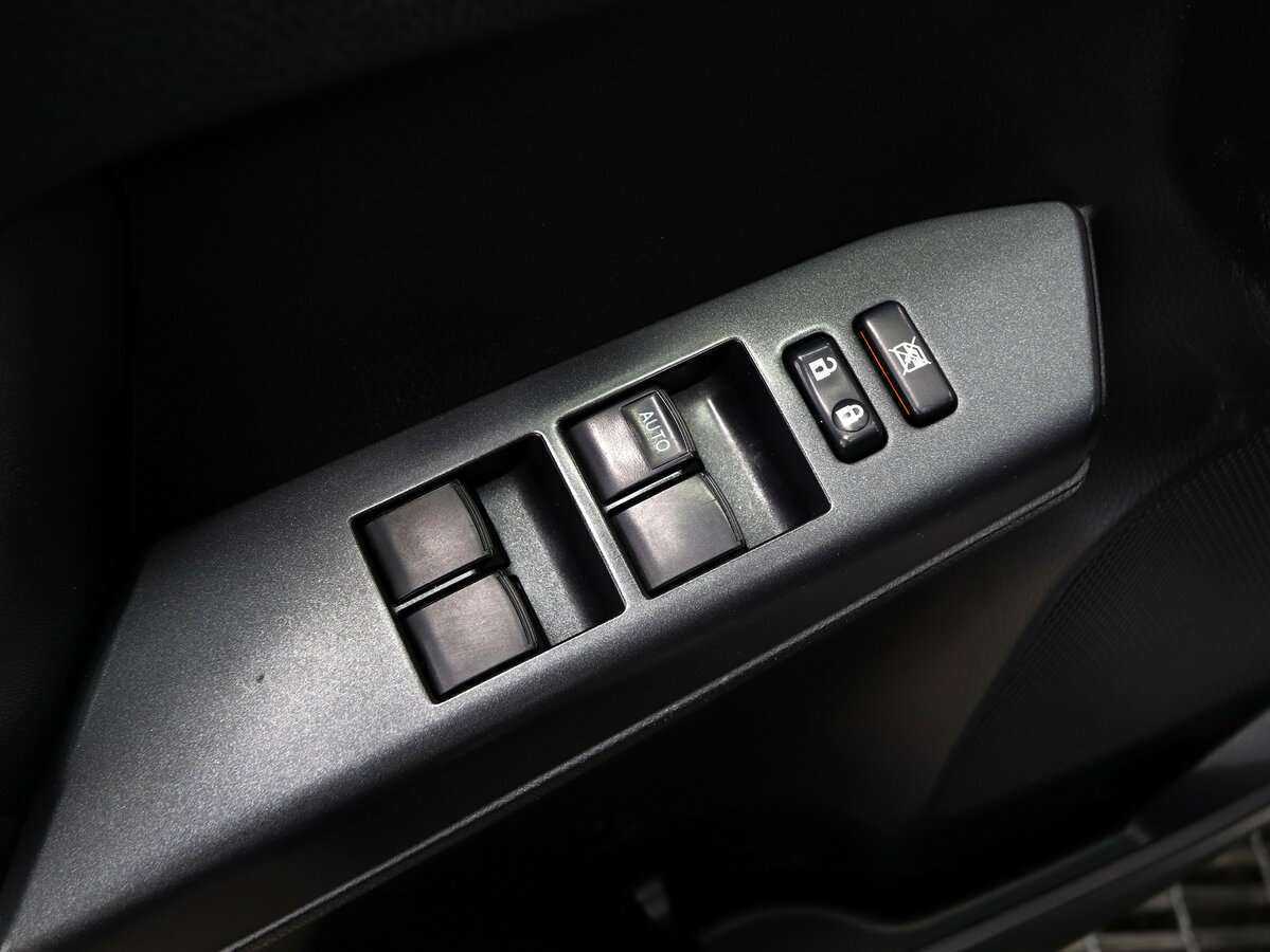 Toyota RAV4, 2017 Фото №13