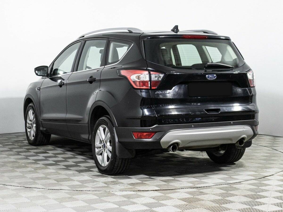 Ford Kuga II Рестайлинг, 2017 Фото №7