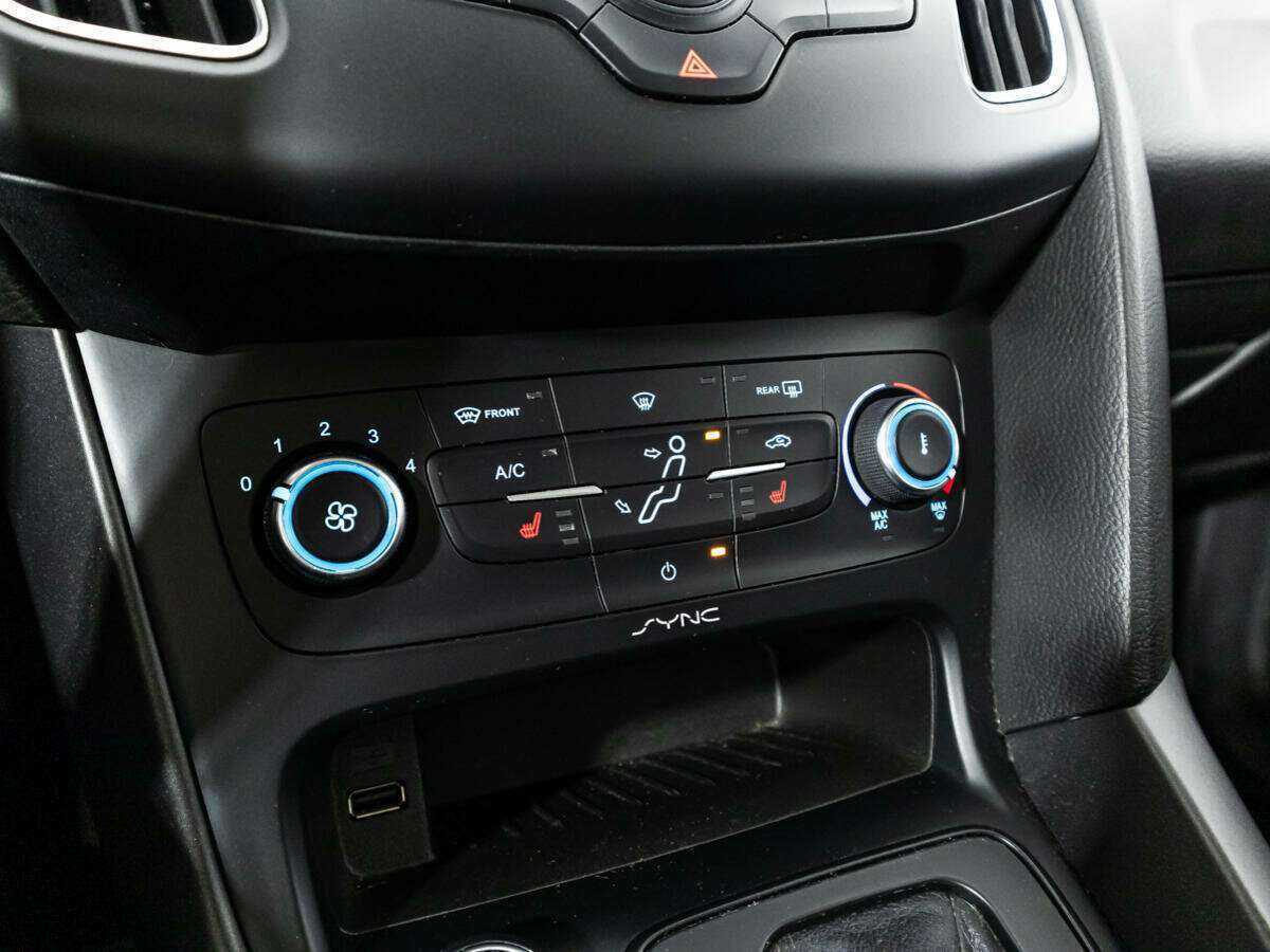 Ford Focus, 2018 Фото №15