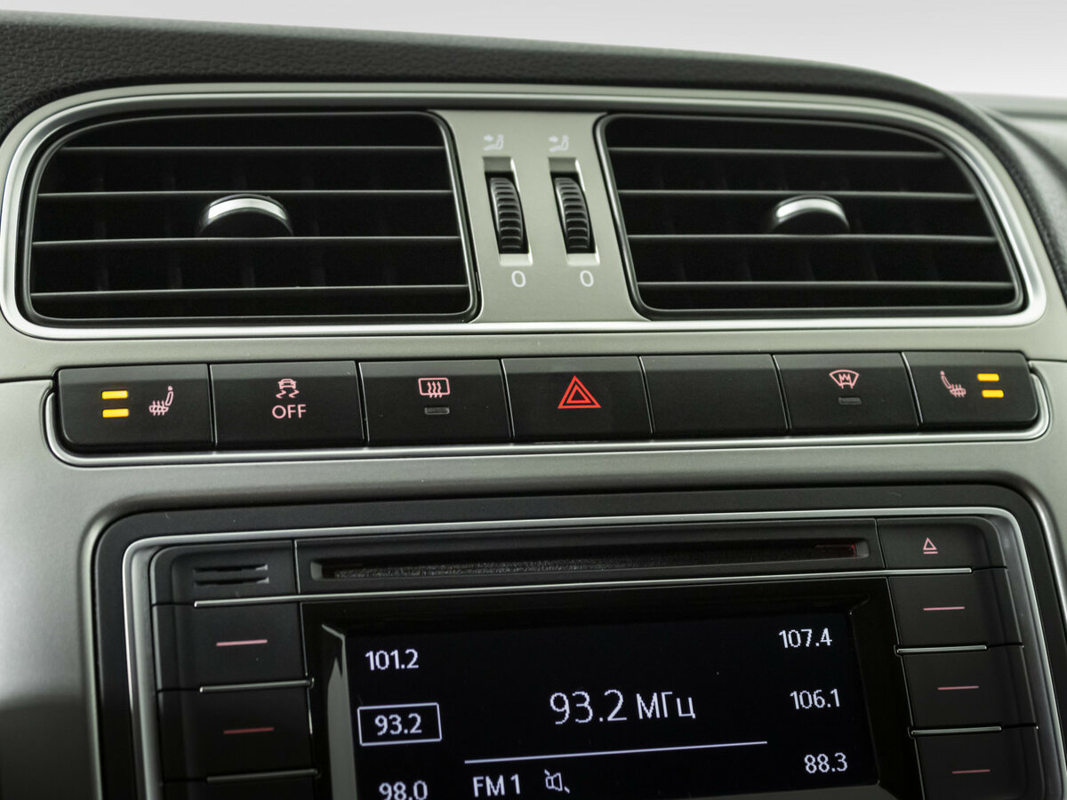 Volkswagen Polo V Рестайлинг, 2018 Фото №12