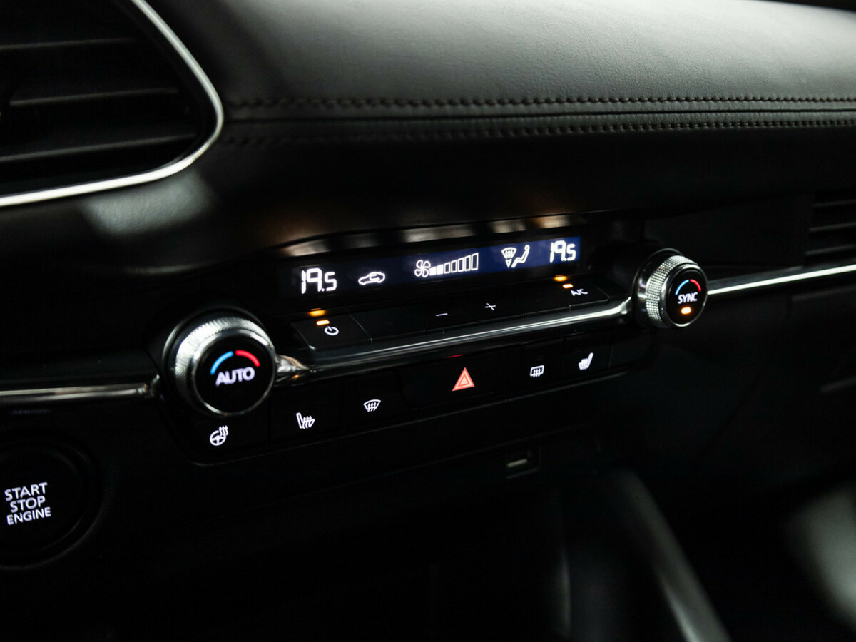 Mazda 3 IV (BP), 2019 Фото №14