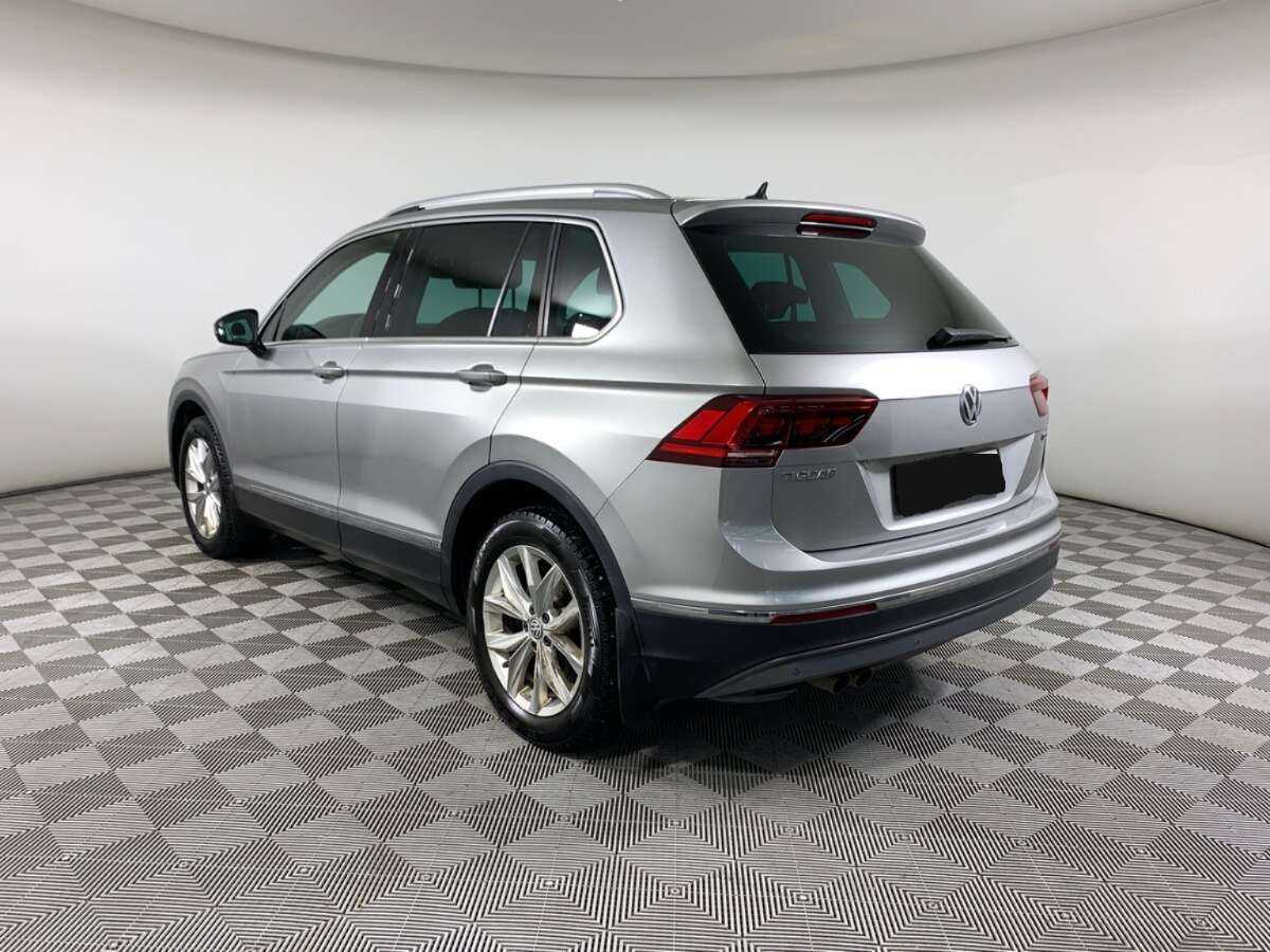 Volkswagen Tiguan, 2018 Фото №6