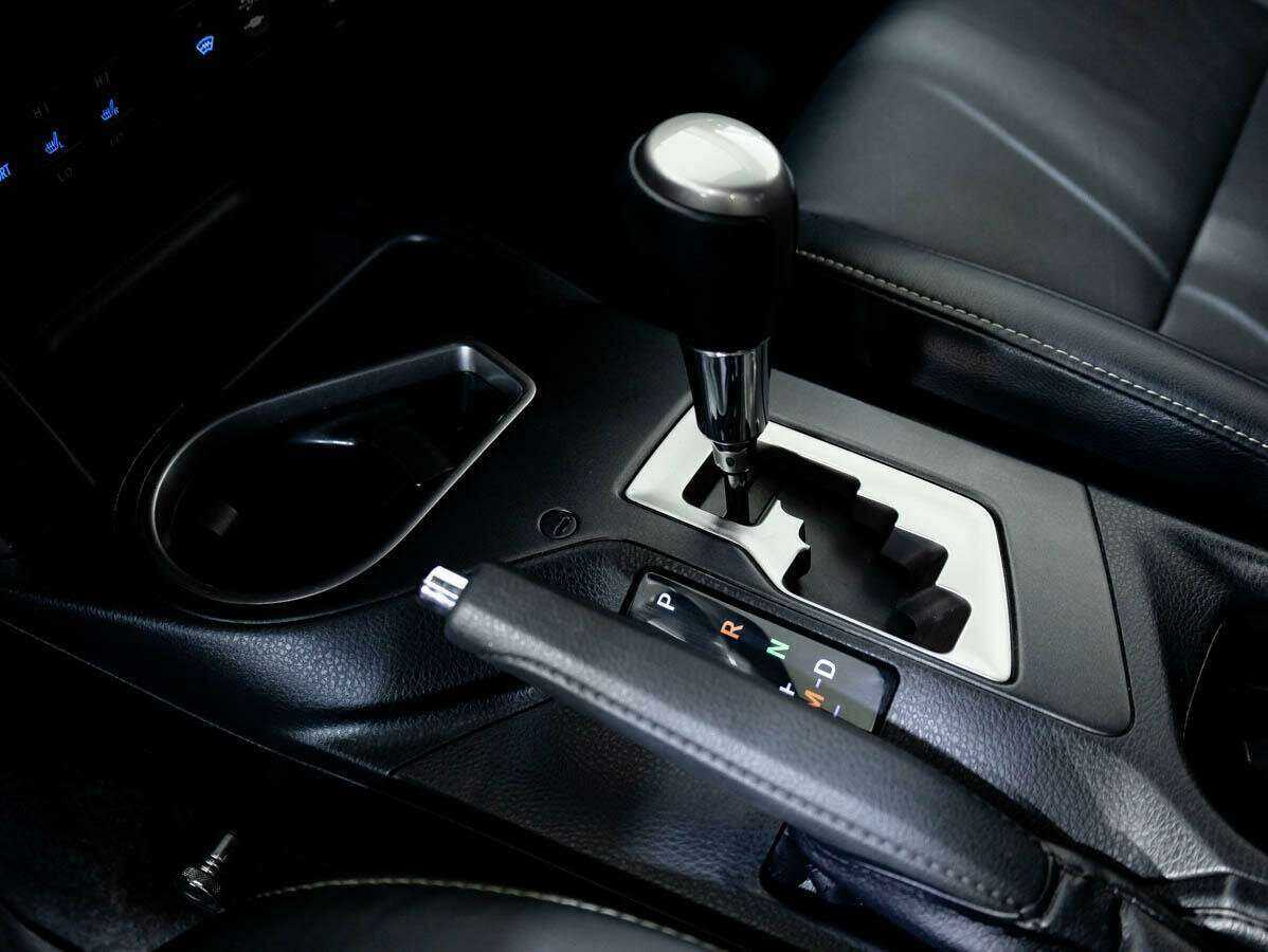 Toyota RAV4, 2018 Фото №17