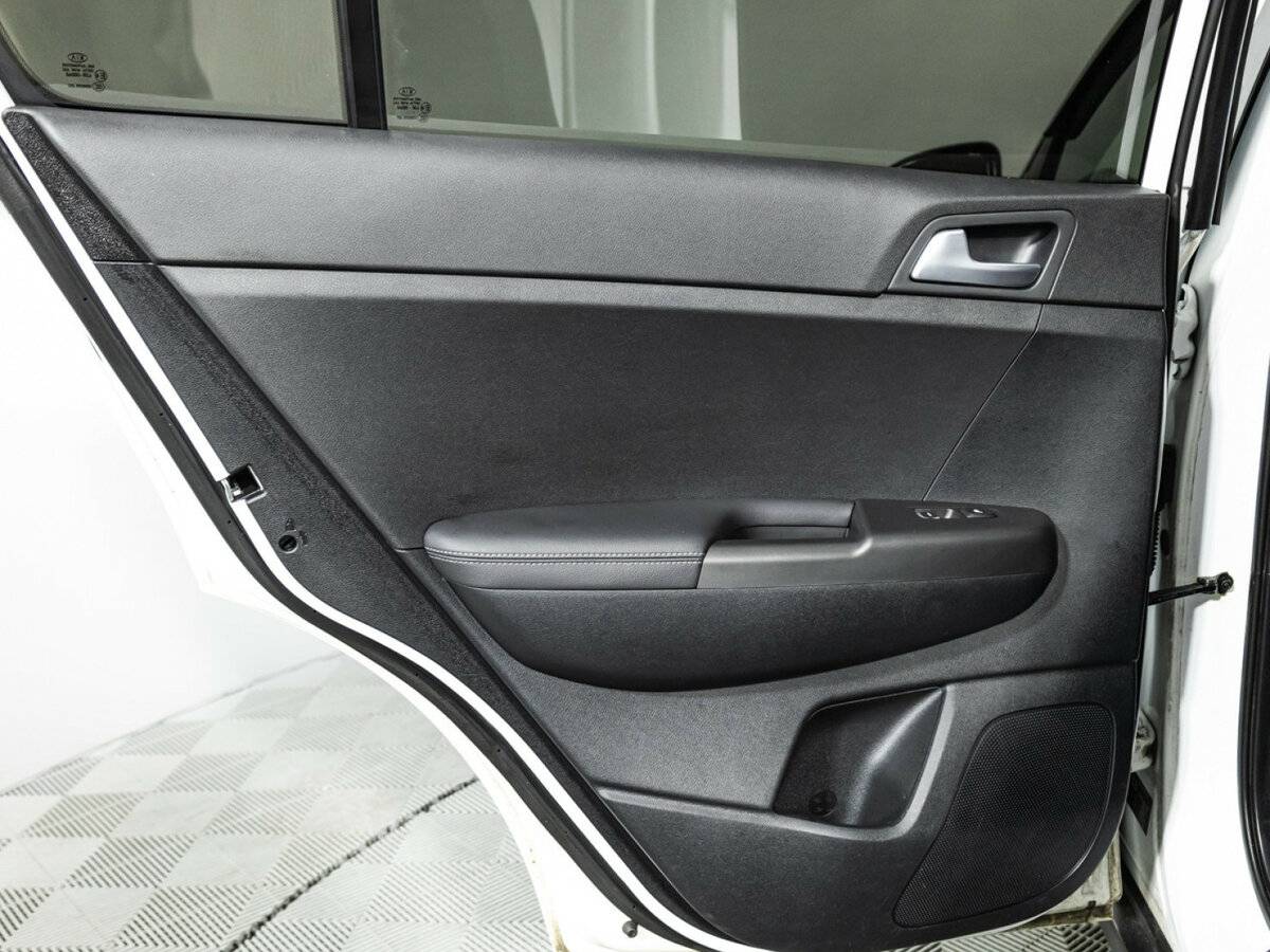 Kia Sportage IV Рестайлинг, 2021 Фото №25