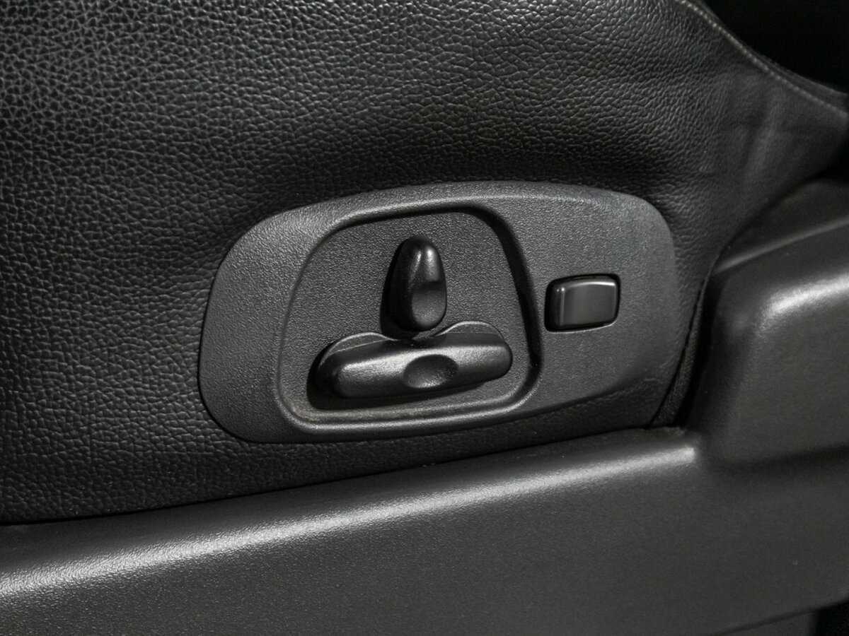 Mitsubishi Pajero, 2014 Фото №17