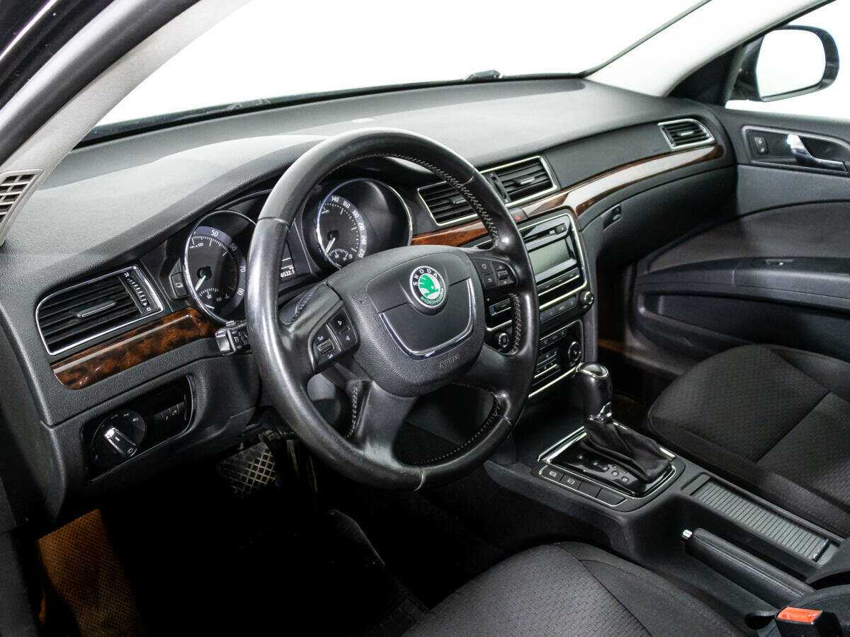 Skoda Superb, 2012 Фото №11