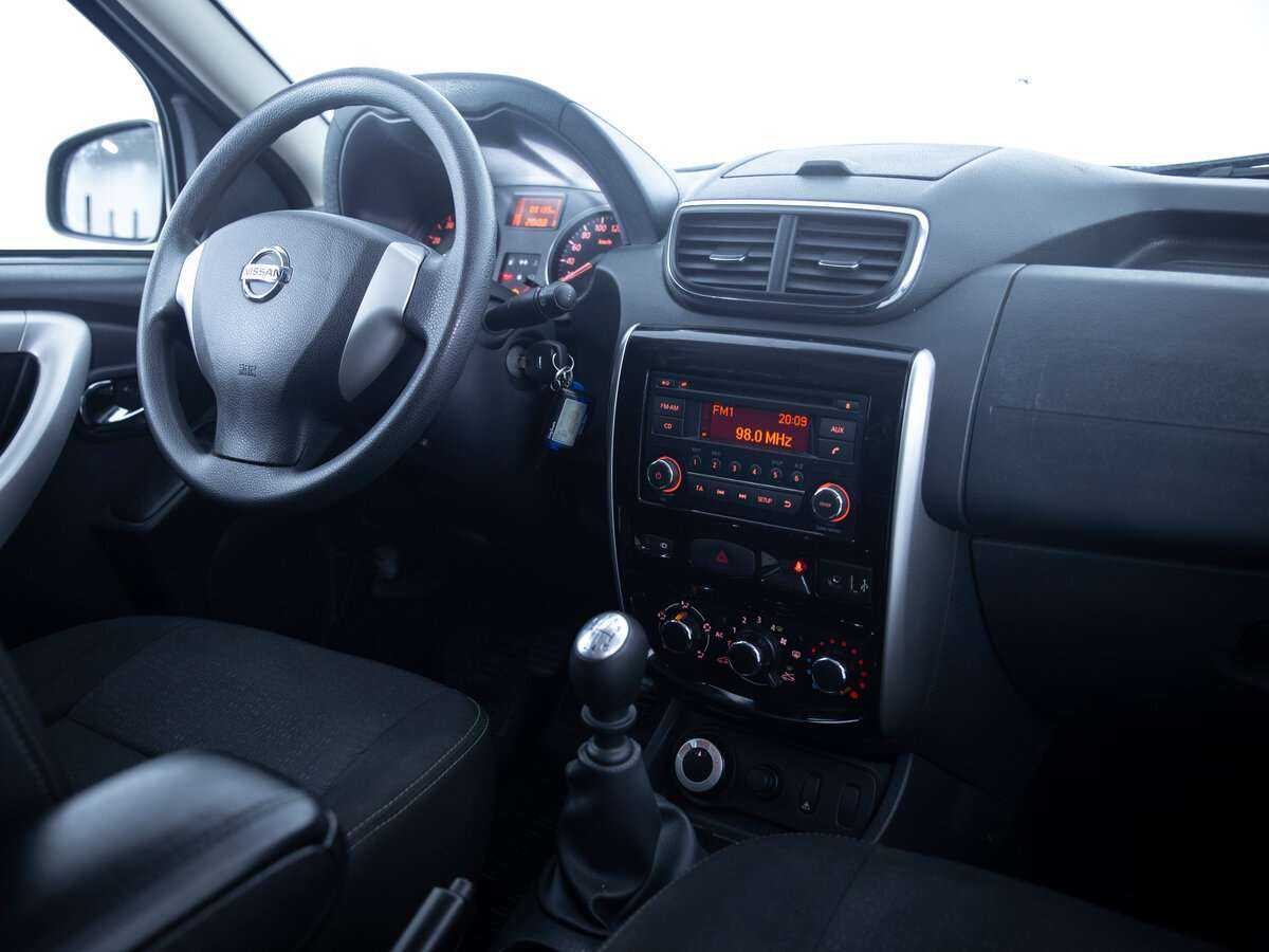 Nissan Terrano, 2015 Фото №11