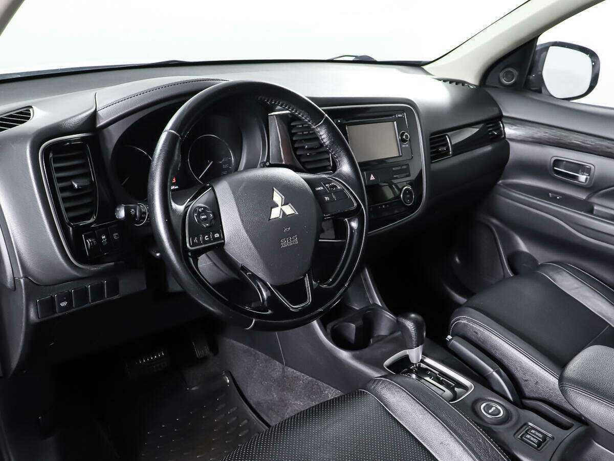 Mitsubishi Outlander, 2016 Фото №12