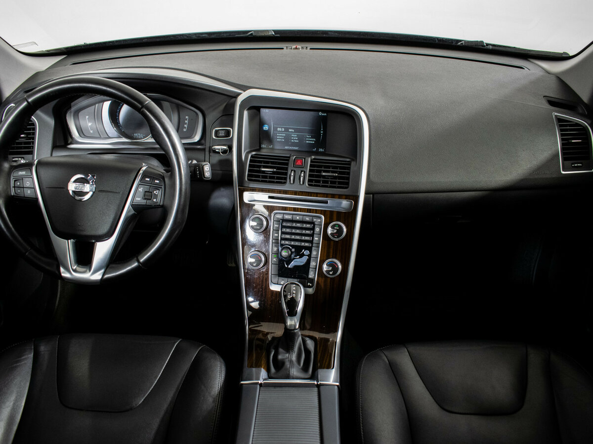 Volvo XC60 I Рестайлинг, 2014 Фото №11