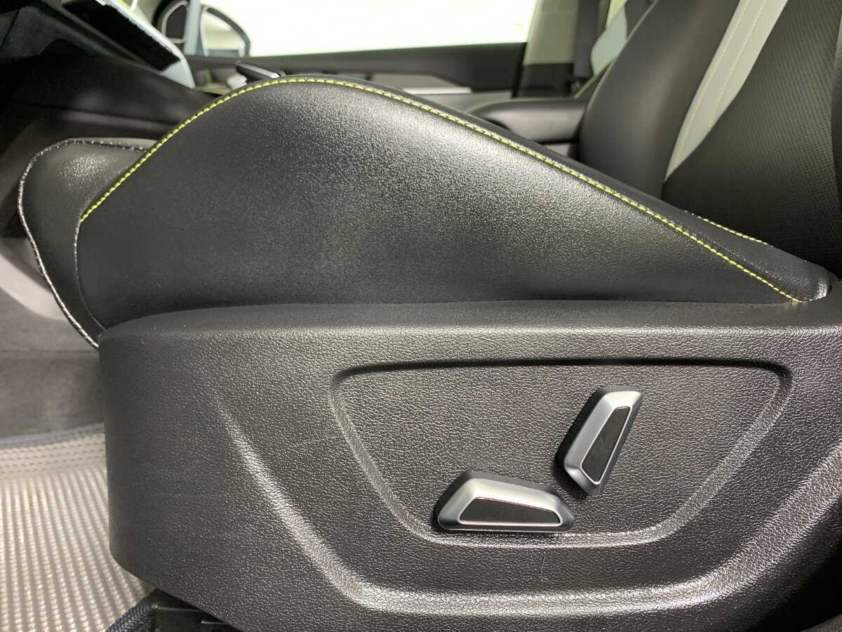 Geely Coolray, 2023 Фото №17